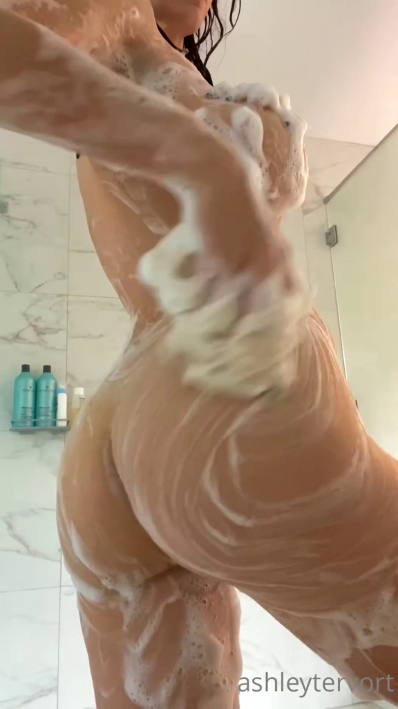 Ashley Tervort Nude bathing OnlyFans Leaked